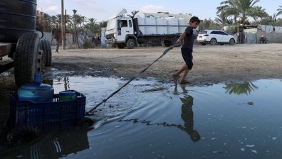 Израелски въздушни удари и обстрел в Газа убиха 68 души днес