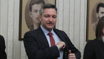 Първата оставка в БСП вече е факт! Вигенин се оттегли от предизборния щаб