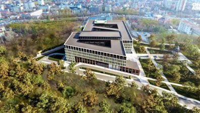 Нова спирачка пред Националната детска болница: Държавната компания атакува КЗК в съда
