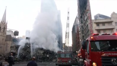 Горящи небостъргачи злокобно озариха Сао Пауло
