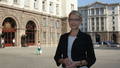 Цв. Караянчева: Бюджет 2016г. е реалистичен, но не е най-добрият