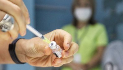 Повече са поставените ваксини, отколкото новозаразените с Ковид-19 за ден