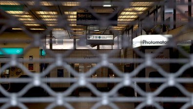 Общонационална стачка блокира транспорта във Франция