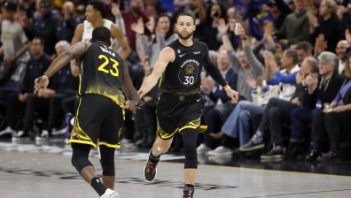 "Ню Орлиънс Пеликанс" не даде никакъв шанс на "Сан Антонио Спърс"