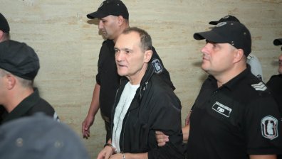 Съдът освободи Васил Божков от ареста, следят го с електронна гривна