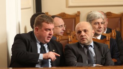 Кабинетът "Борисов 3" оцеля, вотът на недоверие не мина!