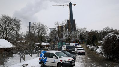 Берлин плаща хотели на хиляди семейства след мащабния срив на тока