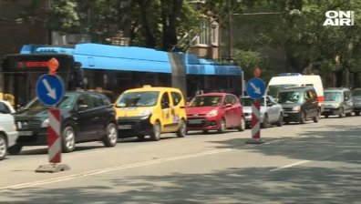 След цяло лято ремонти: Пускат движението по столичния "Дондуков"
