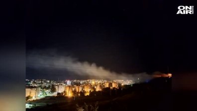 Пожар пламна до училище и детска градина в Асеновград (Обновена)