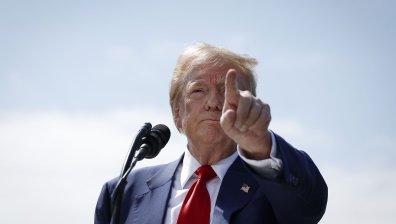 Доналд Тръмп: Куршумите летят и ще става все по-зле