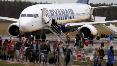 По-скъпи билети донесоха по-голяма печалба на Rуаnаіr, пътниците се увеличават