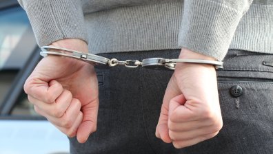 Арестуваха 31-годишен, блъснал жена и избягал