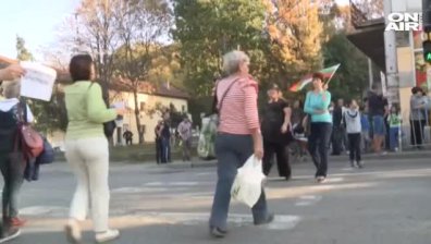 Жители на "Княжево" блокираха булевард заради реверсивното движение
