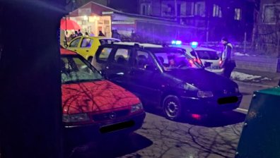 Жена загина в Габрово, ударена последователно от две коли