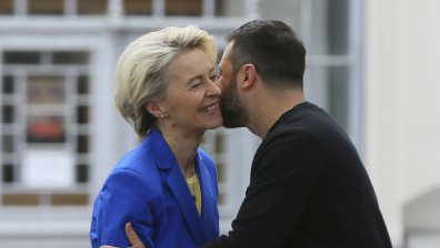 Страните от ЕС забраняват износ на стоки, ако стигат в Русия. ЕК зове за боеприпаси за Украйна