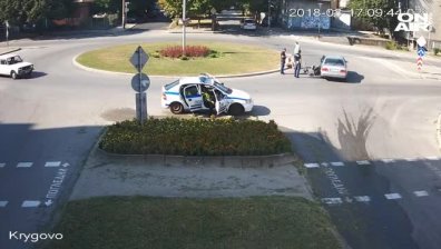 Човек в инвалидна количка пострада при инцидент с бащата на президента