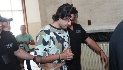 Вълчинов размисли - иска да остане в ареста за убийството и хвърления труп в шахта