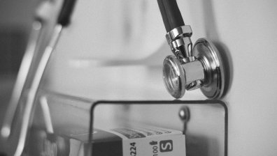 Педиатър: Медицинските сестри са на изчезване, средната им възраст е 55-60