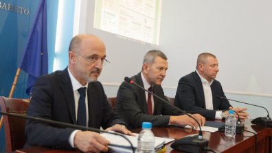 Линейките и болниците с общ комуникационен канал