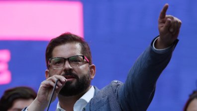 Чили избира нов президент в изключително поляризиращ балотаж