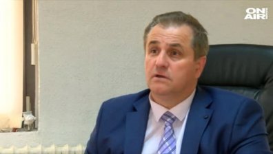 Потрошиха колата на бившия кмет на Созопол Панайот Рейзи