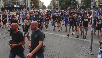 Извън опасност е животът на оцелелия фен на "Левски" след смъртоносната катастрофа