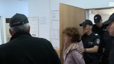 Парични гаранции за повечето лекари, арестувани в схема за източване на НЗОК