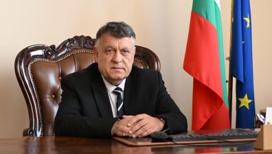 15 септември: Образователният министър с призив към учителите и учениците