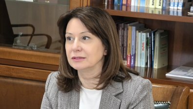 Делчева се обяви против 10% орязване на бюджета за психиатричните болници