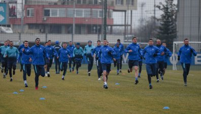 Селекцията на "Левски" в сериозен застой заради таван на заплатите