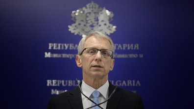 Заплатите на учителите скачат с 25% над средната за страната?