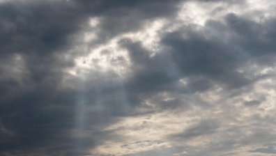 Облачен четвъртък с краткотрайни валежи на места