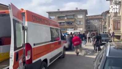 След масовия бой в Казанлък: Трима се борят за живота си, петима се изправят пред съда