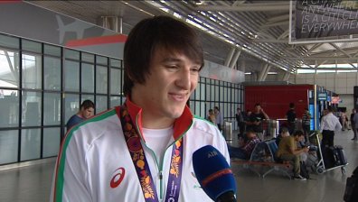 "Бронзовият" Даниел Александров се завърна от Баку