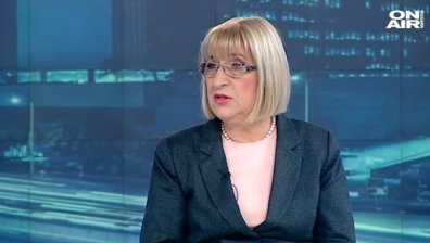 Цачева: Не бива партии да провеждат кампания чрез затваряне на границата!