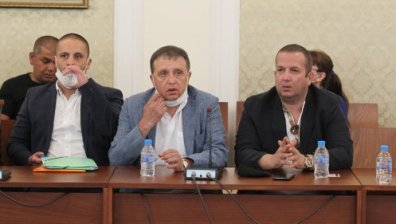 Иван Ангелов и Светослав Илчовски попаднаха под прицела на НАП