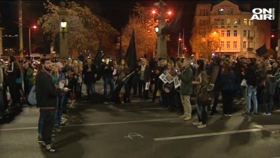 Майките с нов протест, оприличиха Валери Симеонов на Хитлер
