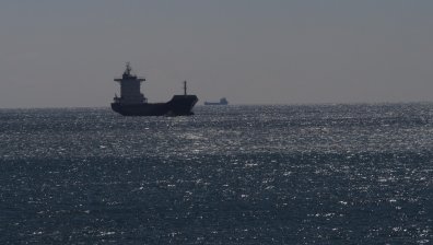 Спасиха 10 моряци край Варна от потъващ кораб