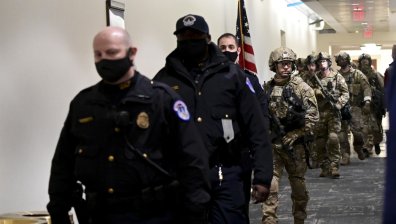 ФБР бие тревога: Планират въоръжени протести във всички щати