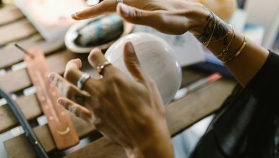 Хороскоп за 21 април: Трудности за Близнаците, неочаквани новини за Стрелците