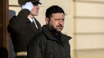 Зеленски участва във възпоменания и тристранна среща във Вилнюс