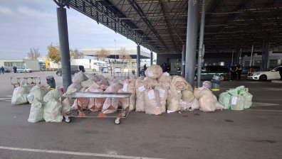 Хванаха контрабанден внос на парфюми и дрехи от Турция