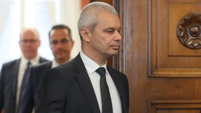 Костадинов, "Възраждане": Гласувах за свободна и независима България за нашите деца