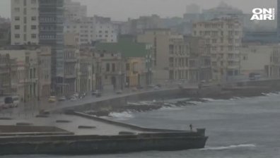 САЩ в очакване на поредния ураган, обявено е извънредно положение
