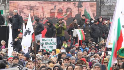 Срещата между премиера Петков и протестиращите е под въпрос