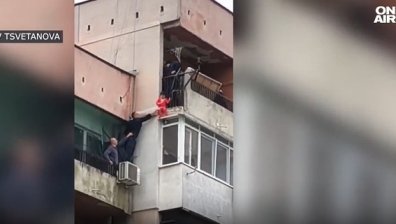 3-годишно дете увисна на парапет от 8-ия етаж в Ямбол