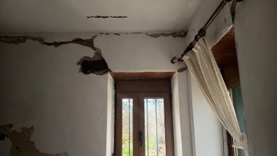 Земетресението в Гърция: Повредени стенописи и стари сгради