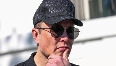 Илън Мъск губи милиарди от богатството си заради Доналд Тръмп