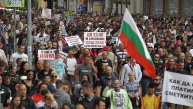 Ресторантьорите побесняха: Никой няма право да посяга на бизнеса, с който се прехранваме