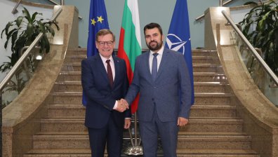 Външните министри на България и Германия обсъдиха  инициативата "Европейски небесен щит"